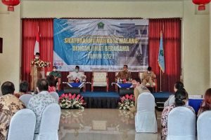 Walikota Malang, Drs H Sutiaji menyampaikan pesan keberagaman. (jaz) - Sambung Silahturahmi Umat Beragama, Pemkot Sambangi Yayasan Samanggi Viriya