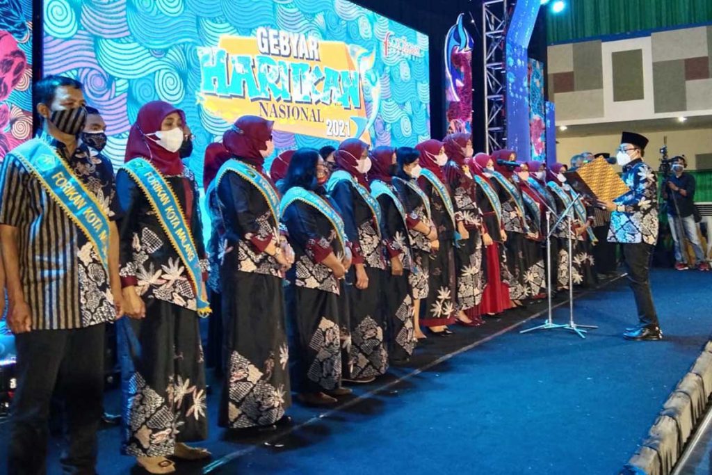 Walikota Malang mengukuhkan Forikan Kota Malang. (jaz) - Dispangtan Dampingi Pembudidaya Kampanyekan Gemar Makan Ikan
