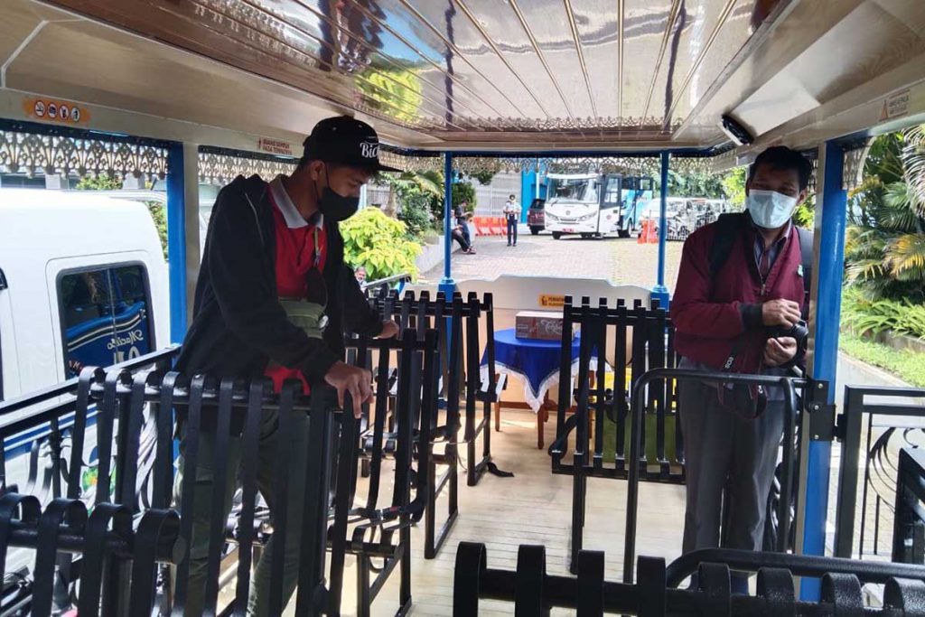 Bus Macyto tampak dari dalam. (jaz) - Bus Macyto Baru Siap Beroperasi, Unit Lama Jadi Display UMKM dan Informasi
