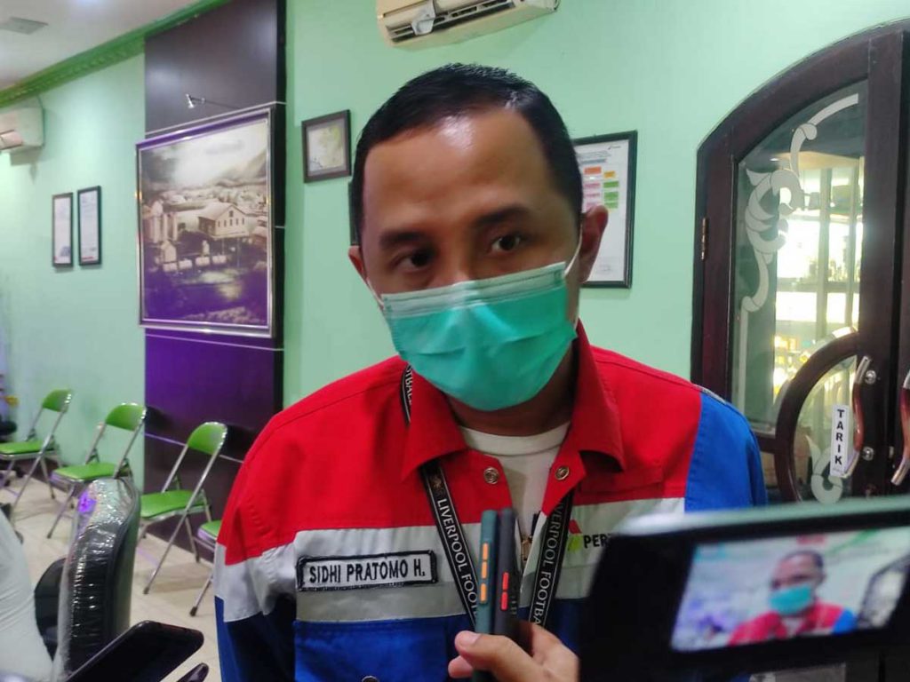 Fuel Terminal Manager Pertamina Malang, Sidhi Pratomo. (rhd) - Depo Pertamina Malang Estimasikan Kenaikan Lima Persen BBM - Estimasi Kebutuhan BBM Baik Lima Persen Saat Nataru