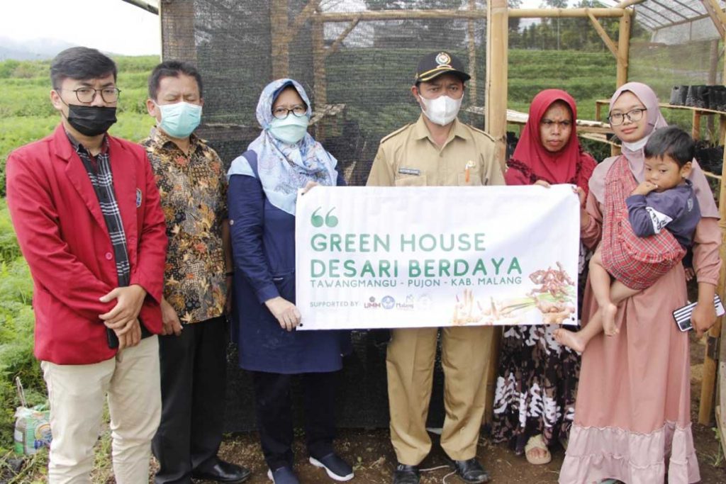 Green House Desari Berdaya di Desa Tawangsari. (ist) - Tim Pengabdian MBKM UMM Inisiasi Desa Tawangsari Pujon Tingkatkan Nilai Tanaman Toga