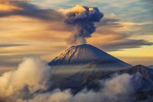 Gunung Semeru. (ist) - Gunung Semeru Naik Level Jadi Siaga!