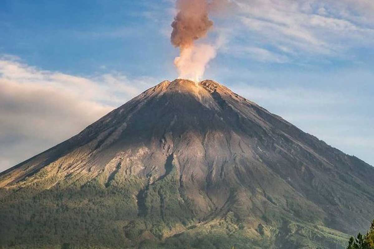 Gunung Semeru. (ist) - Korban Meninggal Akibat Erupsi Semeru Jadi 46 Orang