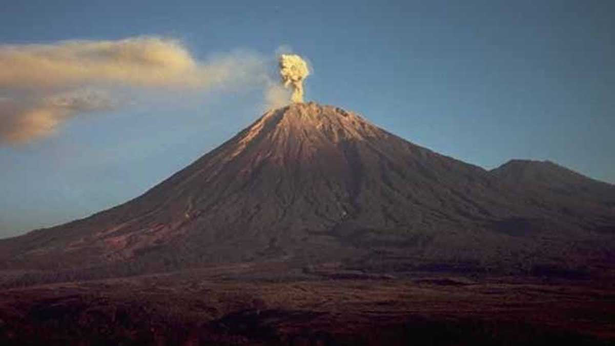 Gunung Semeru. (ist) - Masih Ada Korban Hilang, Masa Tanggap Darurat Bencana Gunung Semeru Diperpanjang