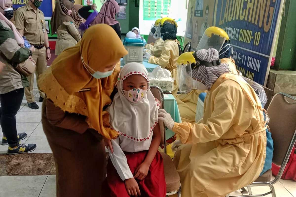 Ilustrasi vaksin anak di Kota Malang. (ist) - Anak Putus Sekolah Hingga Non Formal Bisa Ikut Vaksin 6-11 Tahun