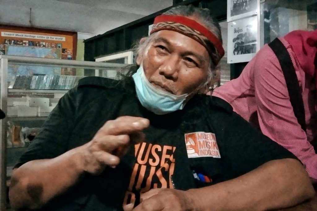 Ketua Museum Musik Indonesia, Hengki Herwanto, menjelaskan esensi setelah pembangunan. (jaz) - Rehab Gedung Kesenian Gajayana, Hal Ini Harus Diperhatikan