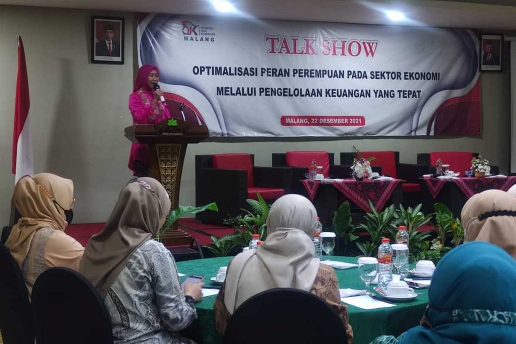 Ketua TP PKK Kota Malang, Widayati Sutiaji mengatakan, sosok Superwoman adalah para ibu. (rhd) - Sambut Hari Ibu, OJK Malang Optimalisasi Peran Perempuan dalam Pengelolaan Keuangan