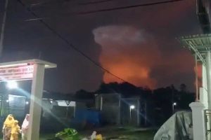 Kilatan di wilayah Malang. (ist) - Penjelasan Lengkap BMKG Soal Langit Merah, Kilatan, Hingga Status Gunung Arjuno Welirang