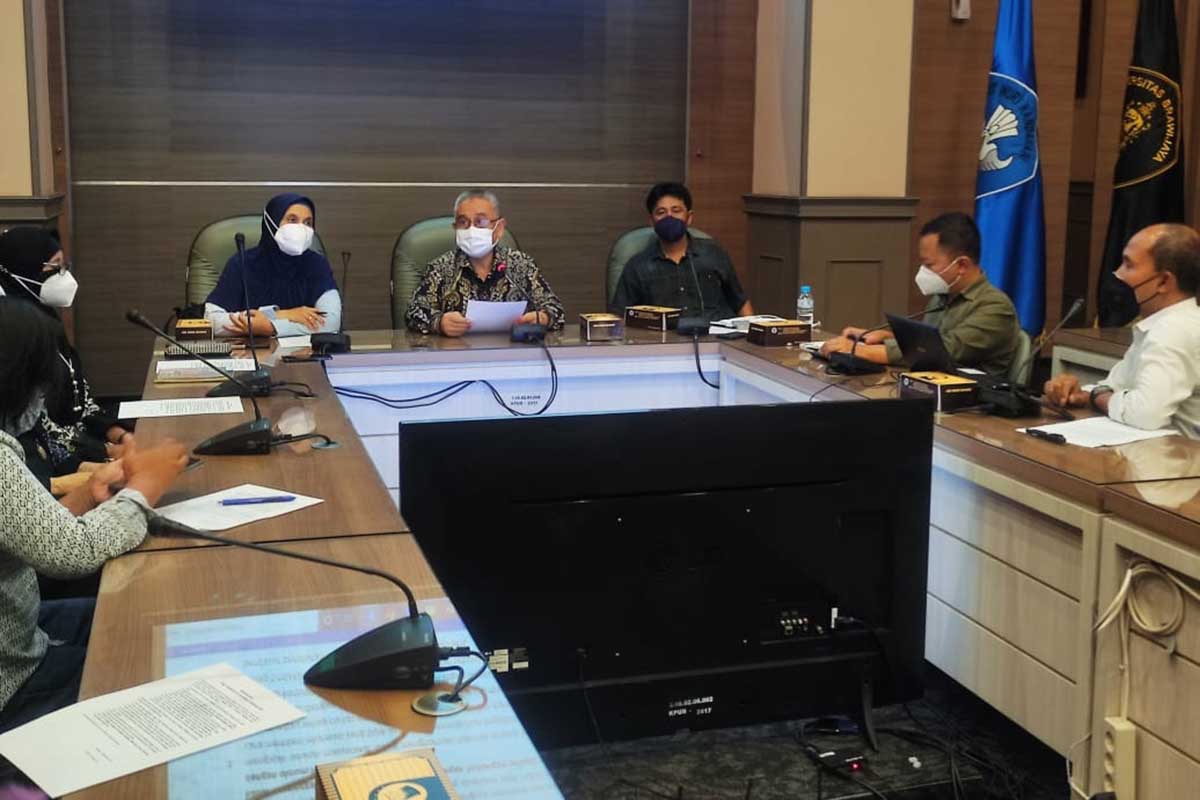 Konferensi pers kasus mahasiswi UB bunuh diri. (rhd) - Klarifikasi Kasus Mahasiswi Bunuh Diri, UB Bakal Kawal Proses Hukumnya