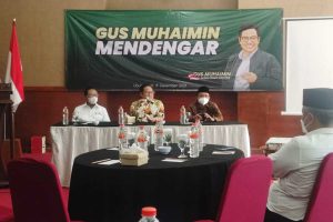 Muhaimin Iskandar memberikan solusi setelah mendengar aspirasi masyarakat Malang Raya. (rhd) - Gus Muhaimin Mendengar, Temukan Solusi Tiga Isu Besar