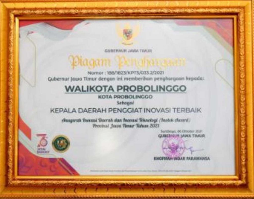 Piagam penghargaan yang diterima Wali Kota Probolinggo. (ist) - Habib Hadi Terima Penghargaan Penggiat Inovasi Terbaik