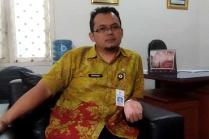 Plt Dinas Perikanan Kabupaten Jember, Sugiyarto, saat dikonfirmasi di kantornya. (ist) - Cegah Stunting dan Tingkatkan Gizi, Dinas Perikanan Jember Akan Beri Kolam Ikan