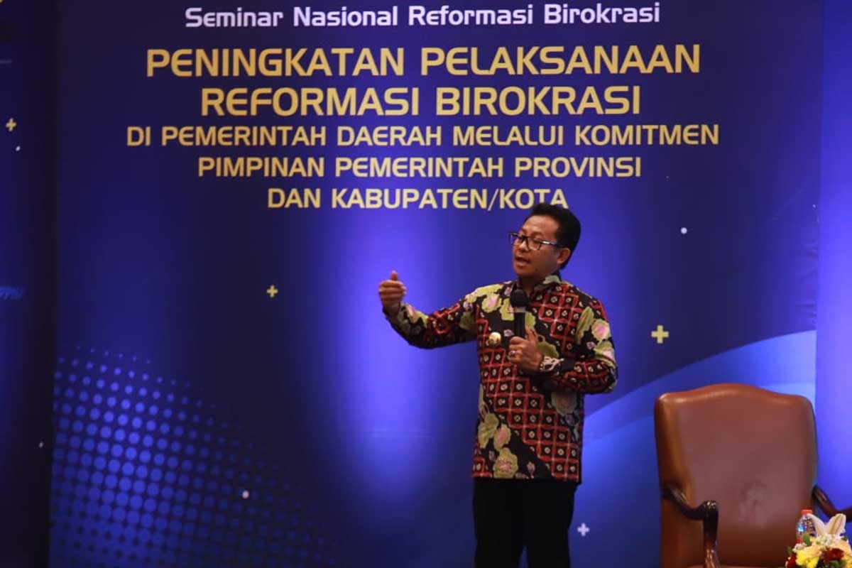 Walikota Malang Sutiaji memaparkan pelaksanaan Reformasi Birokrasi Pemkot Malang. (ist) - Sutiaji Paparkan Pelaksanaan Reformasi Birokrasi Pemkot Malang di Seminar Kemenko Polhukam