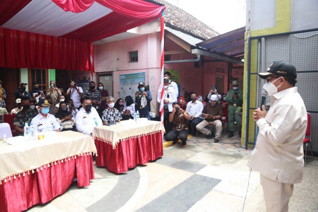 Walikota Malang Sutiaji mengapresiasi kolaborasi Program Kotaku-DFAT BKM/LKM Walisongo Kelurahan Sukoharjo. (ist) - Raih Program Kotaku-DFAT, Pemkot Malang Dorong Kolaborasi Kelurahan Sukoharjo