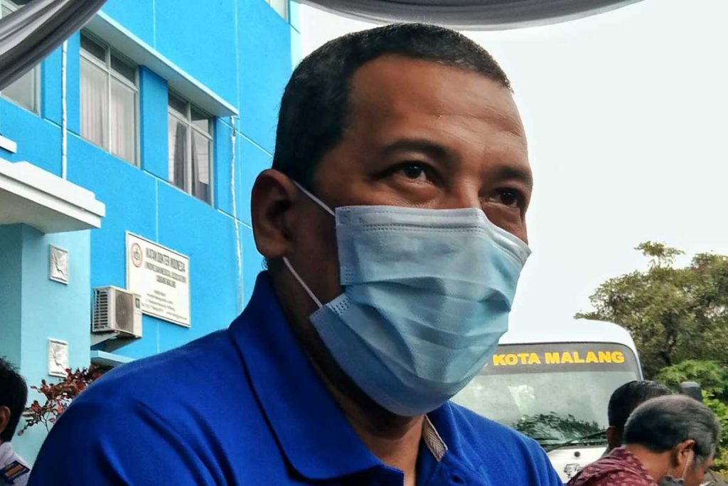 Construction Bus Macyto, Barlian Nasution menjelaskan, pengerjaan bus ikonik Kota Malang. (jaz) - Bus Macyto Hanya Dikerjakan 19 Hari