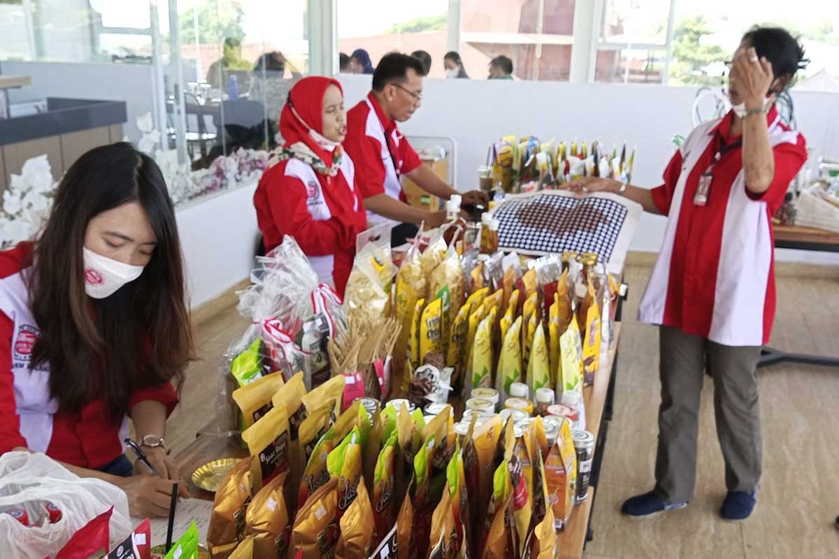 Gelar Produk IKM Batu, dalam sebuah pameran produk. (ws3) - Hotel dan Resto Bakal Disulap Jadi Showroom IKM Kota Batu