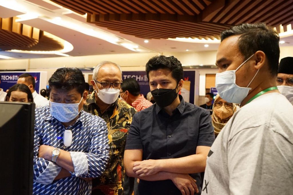 Diskusi antara start-up dengan Komisi XI DPR RI, Wagub Jatim, Kepala KPwBI Jatim dan Kepala KPwBI Malang.