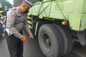 Kanit Lantas Polsek Genteng, Iptu Nanang - Siswi MTsN Tabrak Truk Gandengan, Siswi MTsN Genteng Tewas Ditempat