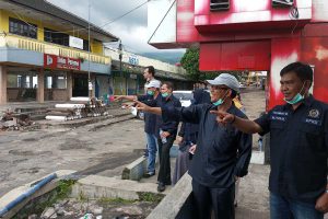 Komisi B DPRD Batu meninjau lokasi Pasar Besar Batu. (ws3) - Pembongkaran Pasar Tak Kunjung Selesai, Komisi B DPRD Batu Sidak Lapangan