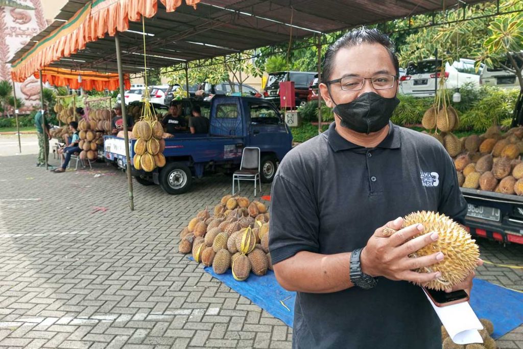 Koordinator Dino Mall, Jawa Timur Park 3, Bayu Ardiyanto. (ws3) - Sambut Imlek, Dino Park Gelar Festival Durian Murah