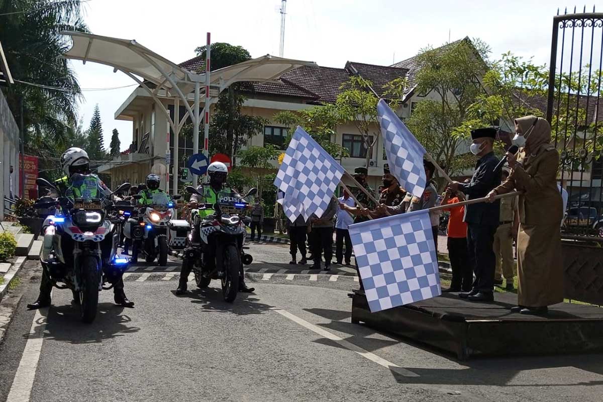 Pelepasan show of force pasukan patroli Pamor Keris. (ws3) - Awas! Pamor Keris Mulai Keliling di Batu, Berikut Sasarannya!