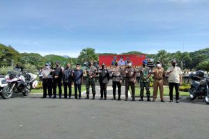 Pemkot Malang dan Forkopimda berkomitmen tegakkan prokes. (jaz) - Respon Peningkatan Covid-19, Forkopimda-Pemkot Malang Komitmen Tegakkan Prokes Lewat 'Pamor Keris'