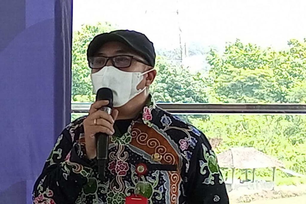 Pengelola PLUT-KUMKM, Andri Yunanto, dalam sebuah kegiatan IKM di Kota Batu. (ws3) - PLUT-KUMKM Kota Batu Dorong Optimalisasi Digital Marketing UMKM