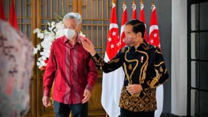 Presiden Jokowi dan PM Singapura Lee. (ist) - Indonesia Sepakati Perjanjian Ekstradisi dengan Singapura, Koruptor Tak Bisa Sembunyi