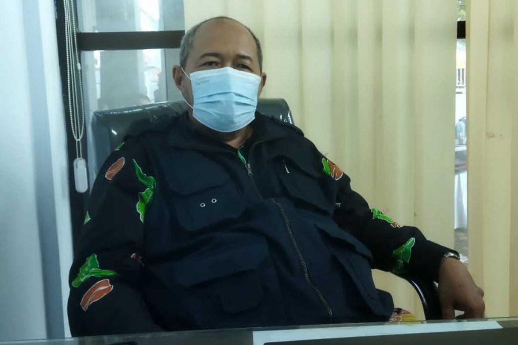 Sekretaris Dinas Koperasi dan Usaha Mikro Kabupaten Jember, Ir Moh Rofiq Sugiarto. (ist) - Tarik Minat Warga Vaksin, Diskop dan UM Jember Beri Doorprize