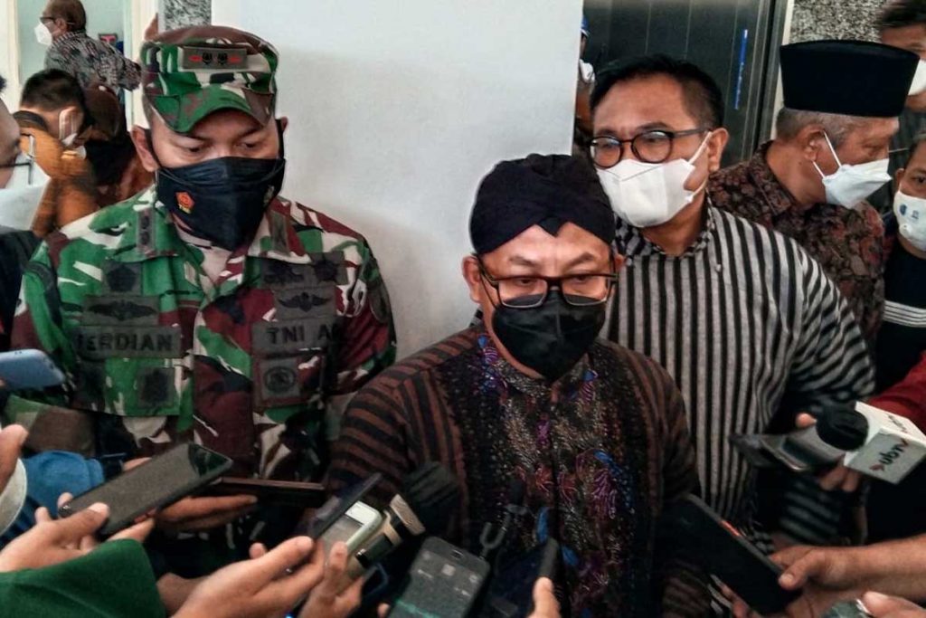 Sutiaji jelaskan tanggapannya soal kemacetan. (jaz) - Peringkat Empat Kemacetan di Indonesia, Kota Malang Rencanakan Bangun Underpass