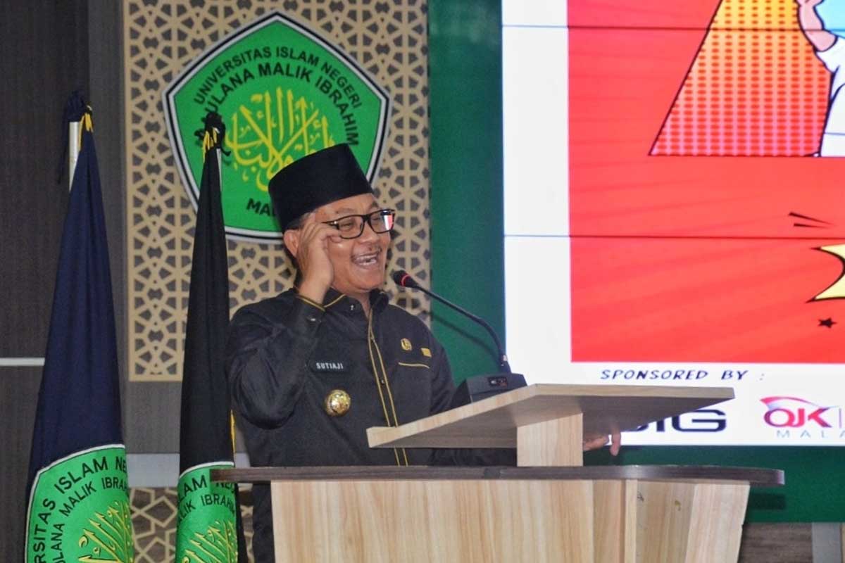 Sutiaji memberikan sambutan dalam acara 12 tahun wafatnya Gus Dur. (ist) - Haul Gus Dur, Sutiaji Ingin Angkat Gender dan Kaum Rentan