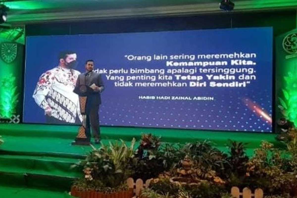 Wali Kota Probolinggo, Habib Hadi Zainal Abidin, menyampaikan pertanggungjawaban selama tiga tahun kepemimpinan. (ist) - Wali Kota Probolinggo Pertanggungjawabkan Tiga Tahun Kepemimpinan