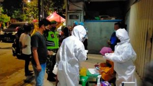 Aparat Gabungan di Pabean Cantian Pelototi Pelanggar Prokes