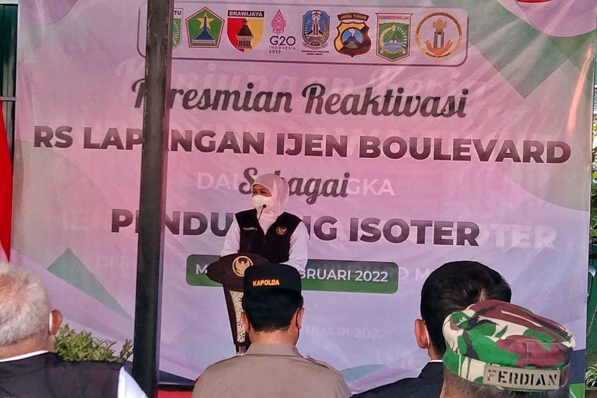 Gubernur Jatim Khofifah Indar Parawansa memberikan sambutan reaktivasi Isoter Pendukung. (jaz) - RSL Idjen Boulevard Resmi Reaktivasi, Siap Terima Pasien Covid-19