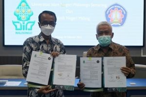 Penandatanganan MoU antara Polinema dengan UIN Walisongo Semarang.