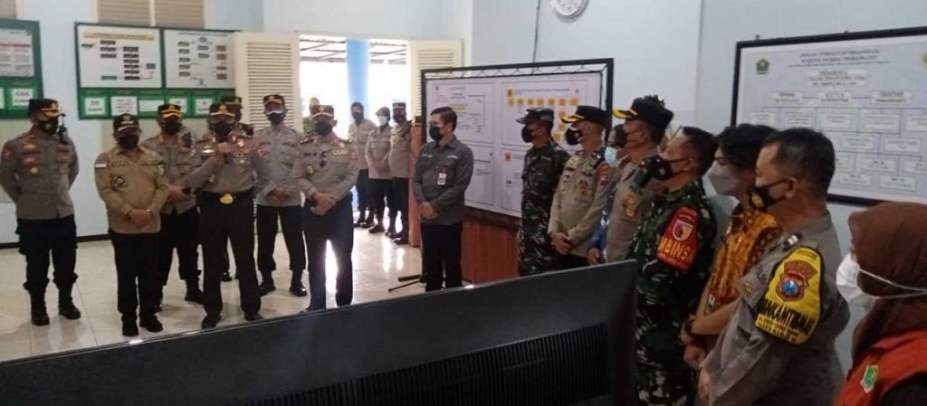 Kabarhakam meminta semua jajaran saling bahu membahu dalam penanganan covid-19. (ist) - Hadapi Gelombang Tiga, Kabaharkam Polri Pantau Penanganan di Kota Malang