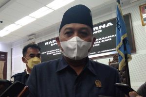 Ketua DPRD Kota Malang, I Made Riandiana Kartika, menjelaskan soal reklame kearifan lokal. (jaz) - DPRD Usulkan Reklame Berbasis Kearifan Lokal Kota Malang