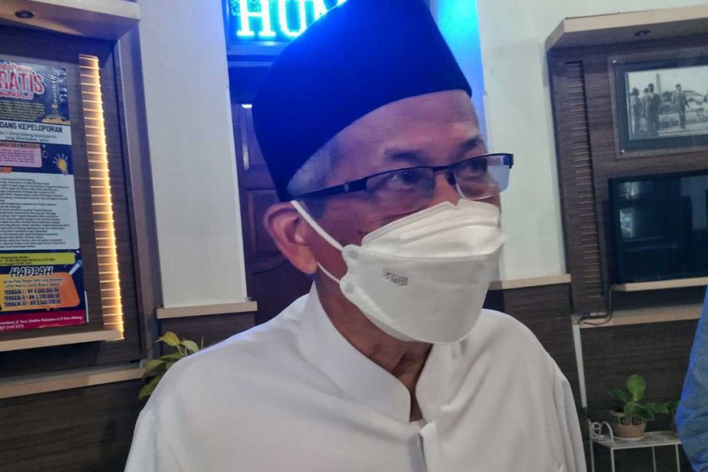Ketua FKUB Kota Malang, H Ahmad Taufiq, ditemui di Balaikota Malang. (jaz) - FKUB Sebut Malang Halal Tak Hanya Merujuk Satu Agama
