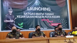 LAUNCHING: Pembentukan Satgas Mafia Tanah tersebut, untuk menindaklanjuti instruksi dari Kejaksaan Agung RI, Senin (7/2/2022) - Cegah Mafia Tanah, Kejari Kota Kediri Bentuk Satgas Mafia Tanah