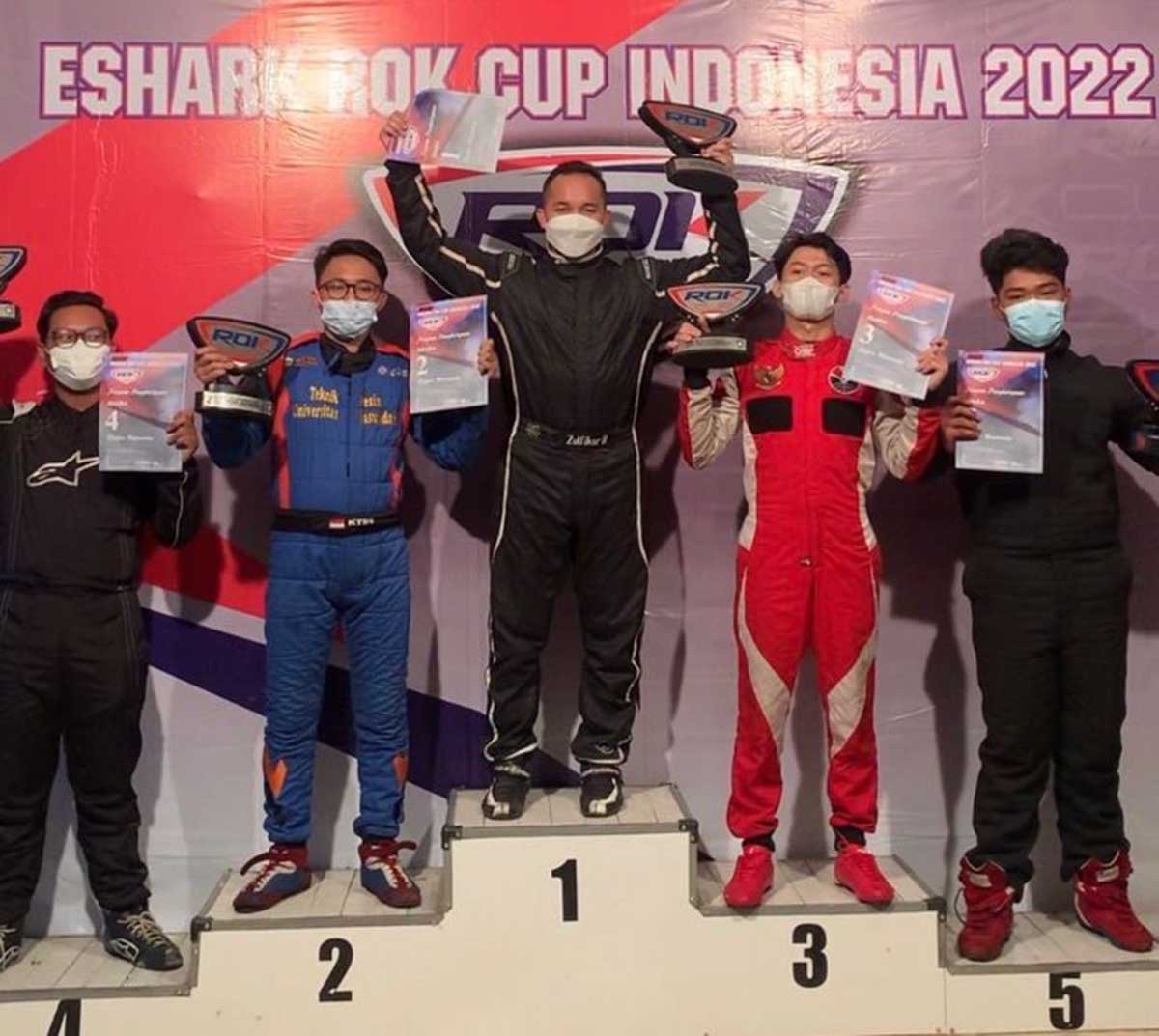 Raihan Zulfikar berada di podium 1. (ist) - UB Jawara di Seri 1 Kejuaraan Nasional Gokart