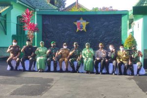 Sinergitas TNI-POLRI dan Forkopimda Kota Malang. (rhd) - Danrem 083/Bdj: Peran Semua Pihak Jaga Prokes, Cegah Naiknya Covid-19