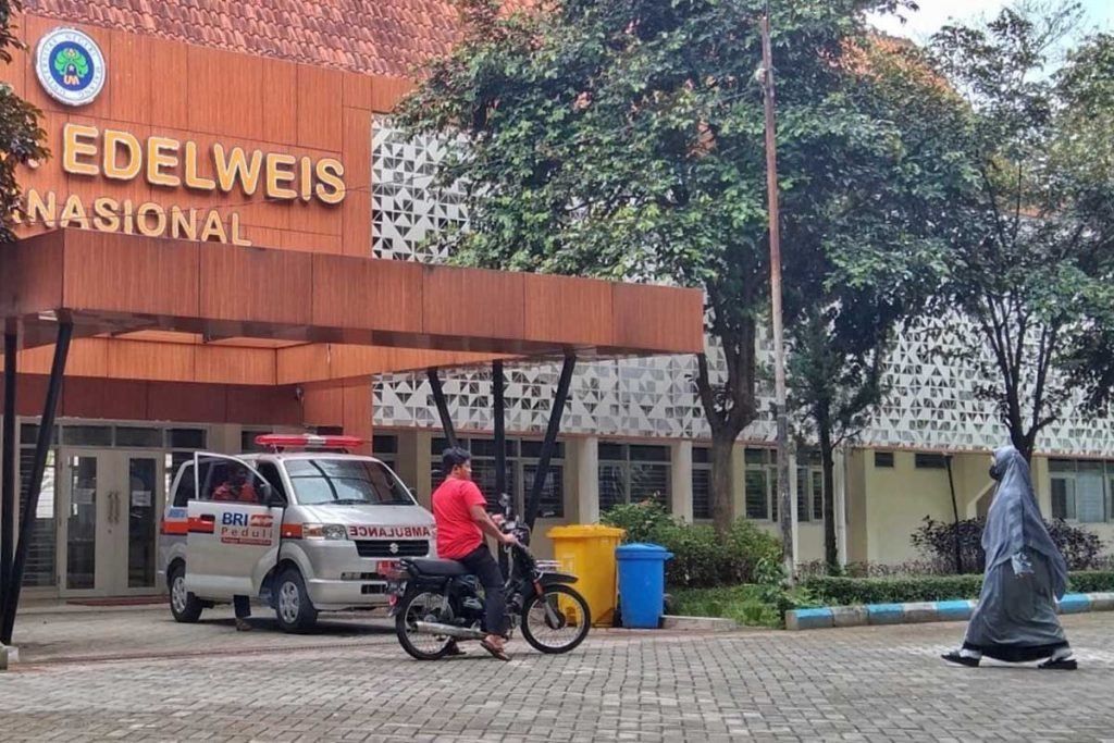 Suasana Safehouse UM yang berada di Asrama Edelweis. (jaz) - Ada Civitas Positif, UM Tampik Terpapar Karena PTM Luring