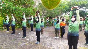 Tingkatkan Imun Tubuh, Kodim Surabaya Utara Lakukan Senam Ling Tien Kung