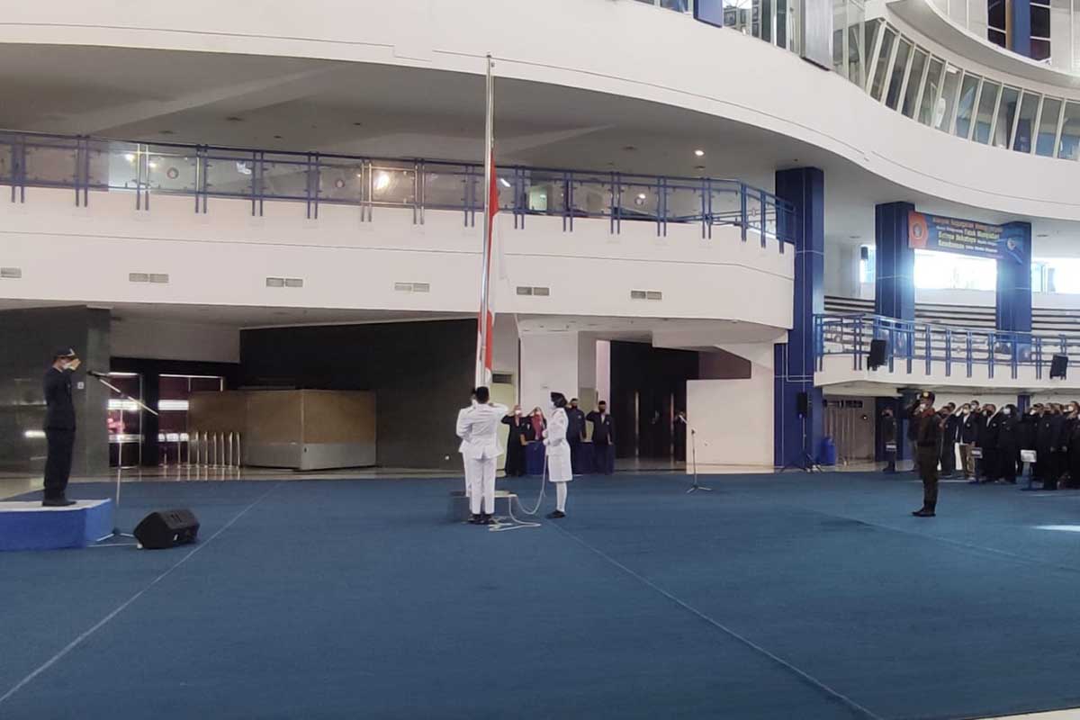 Upacara peringatan Dies Natalis ke-40 Polinema. (rhd) - Hindari Kerumunan Massa, Rangkaian Dies Natalis ke-40 Polinema Digelar Sederhana