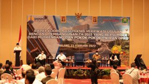 Walikota Malang Sutiaji menjelaskan verifikasi usulan infrastruktur 2023. (ist) - Pemkot Verifikasi Usulan Infrastruktur 2023 Supaya Makin Terukur