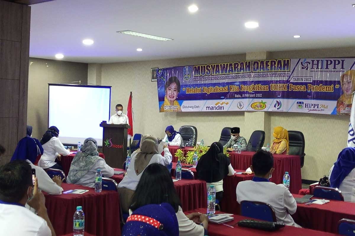 Wawali Batu memberikan sambutan pada pembukaan Musda HIPPI Jatim. (ws3) - Gelar Musda di Batu, HIPPI Jatim Bangkitkan UMKM Pasca Pandemi