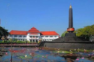 Alun-alun Tugu Kota Malang. (ist) - Ekonomi Kota Malang 2021 Tumbuh 4,21 Persen, Capai Rp76,617 Triliun