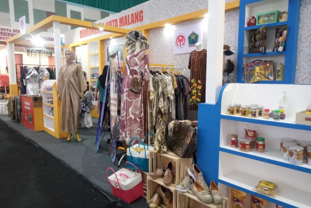 Beberapa produk UMKM unggulan Kota Malang yang ditampilkan di ajang MCE 2022 - MCE Tampilkan 50 Produk UMKM, Ajang Bangga Produk Dalam Negeri