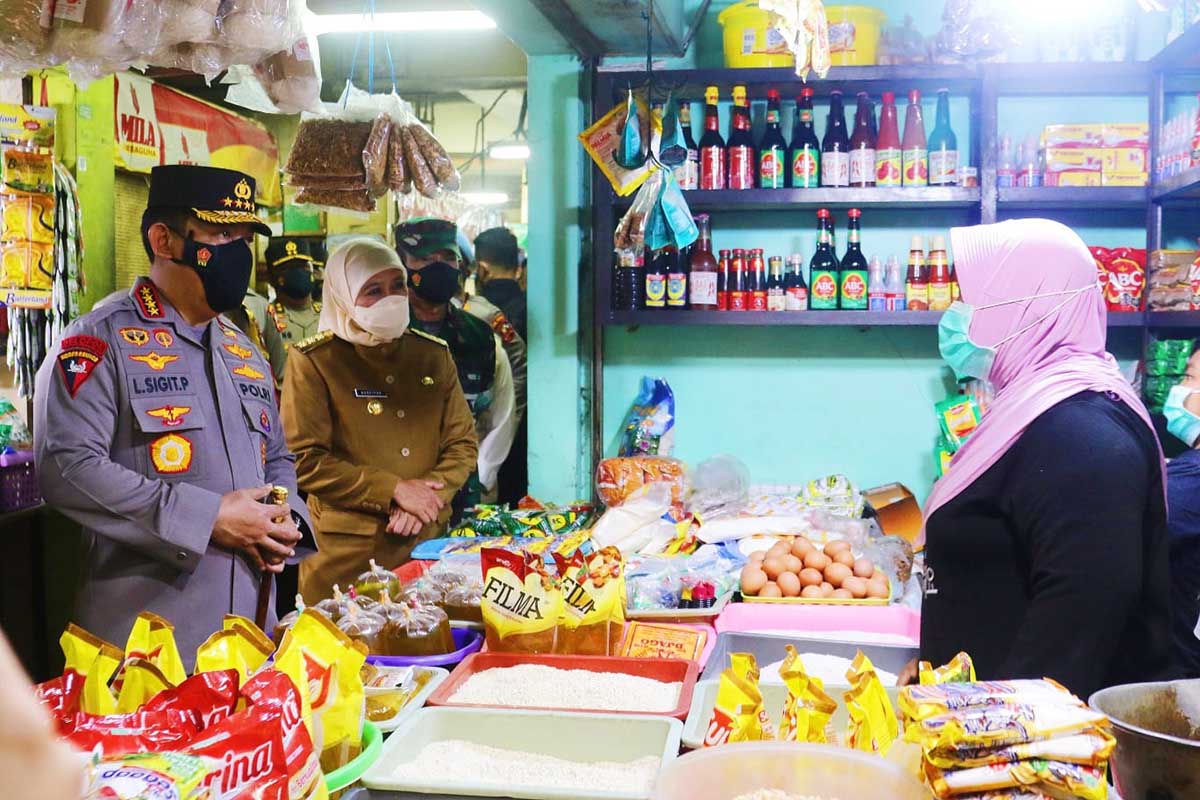Gubernur Khofifah Minta Produsen Hingga Distributor Komitmen Lancarkan Rantai Pasok Minyak Goreng