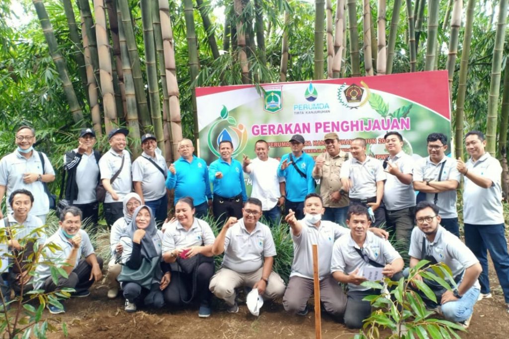Jajaran Perumda Tirta Kanjuruhan dan PWI Malang Raya.